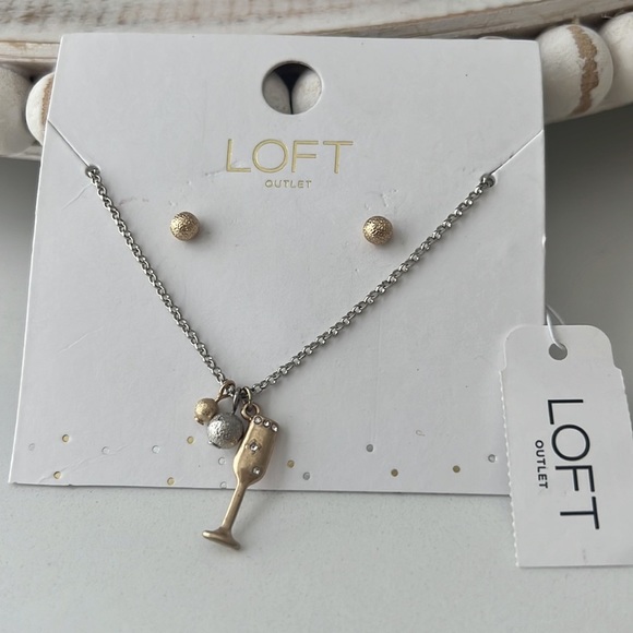 Cute LOFT SET - Picture 2 of 10